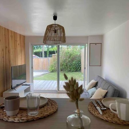 Maisonnette Avec Jardin A Ares别墅 外观 照片